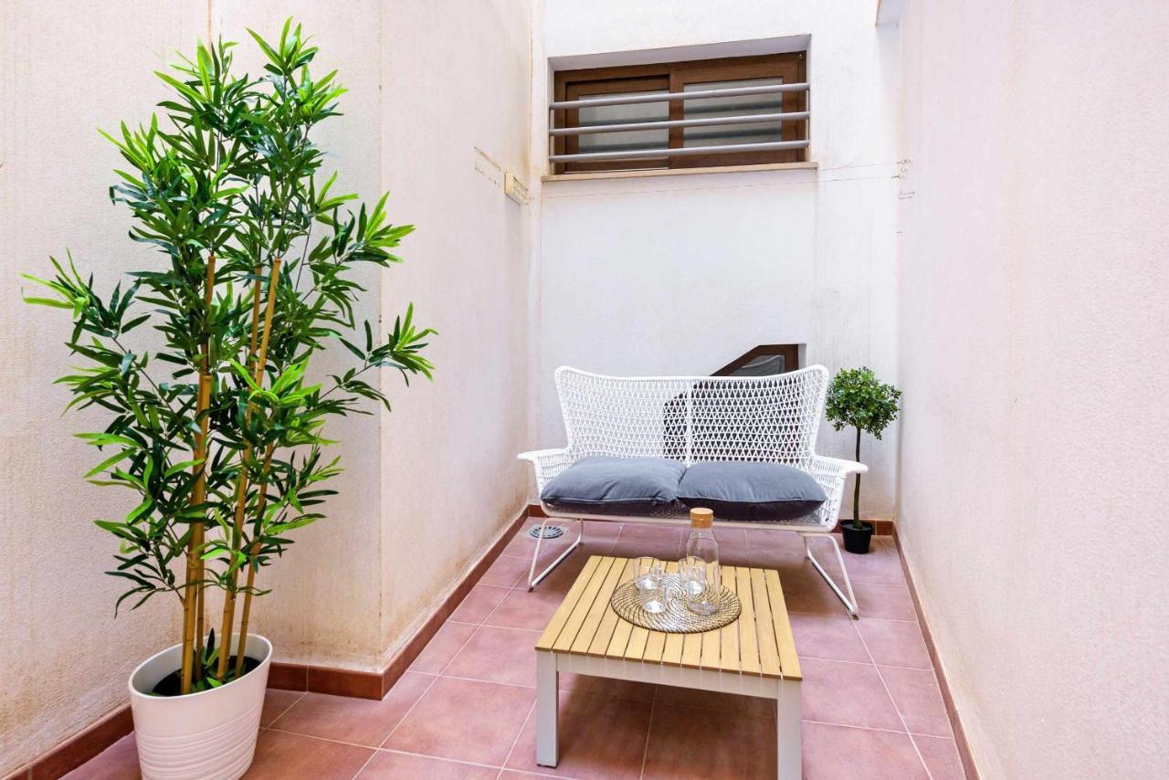 Pineapple Rosaleda 13 Apartment Malaga Exterior photo